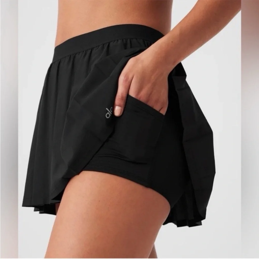 ALO Yoga Black Pleated Athletic Mini Skirt - Picture 2 of 6
